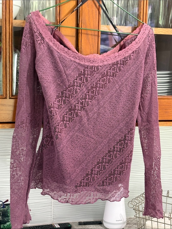 Betsey Johnson Tops - Betsey Johnson Lace Trim Scoop Neck Top in Wine Pink